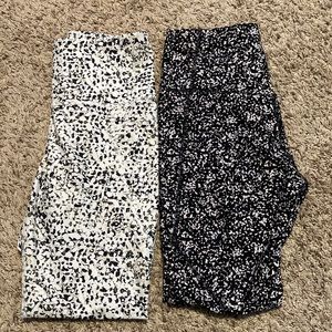 Never worn Old Navy leggings, both size medium, both come together!